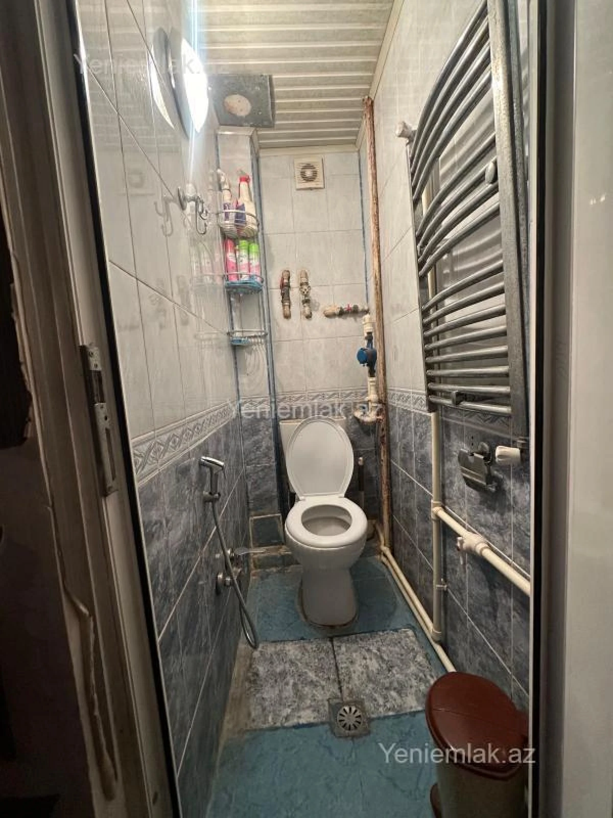 Satılır 2 otaqlı köhnə tikili 64 m²