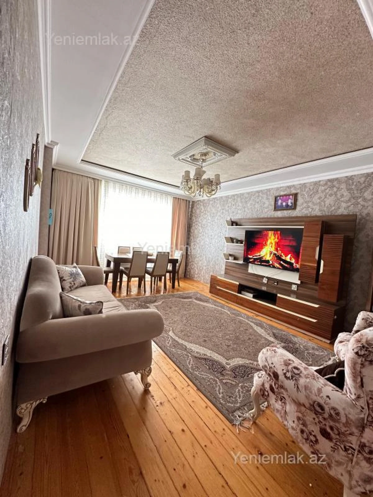 Satılır 2 otaqlı köhnə tikili 64 m²