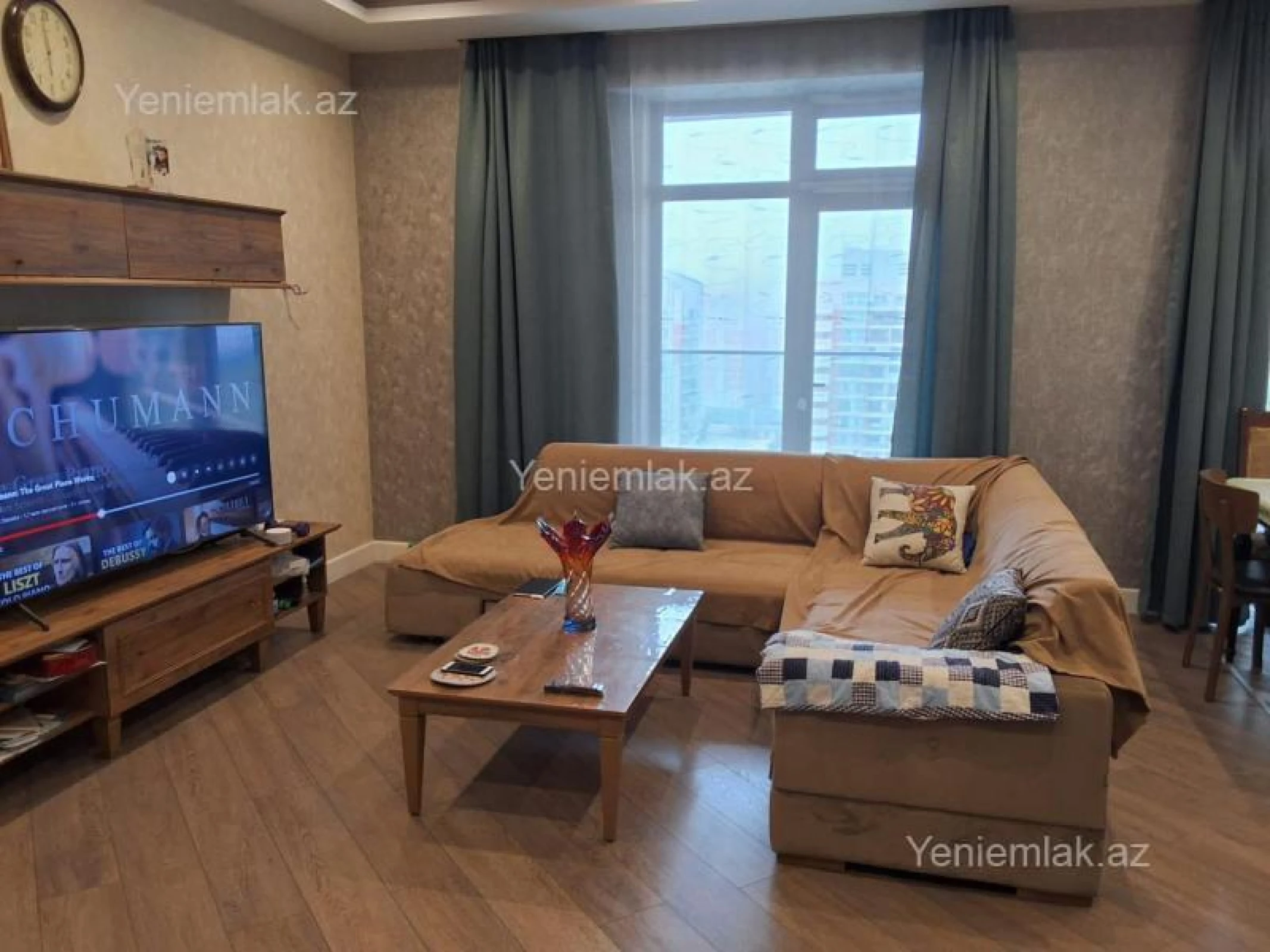 Satılır 3 otaqlı yeni tikili 142 m²