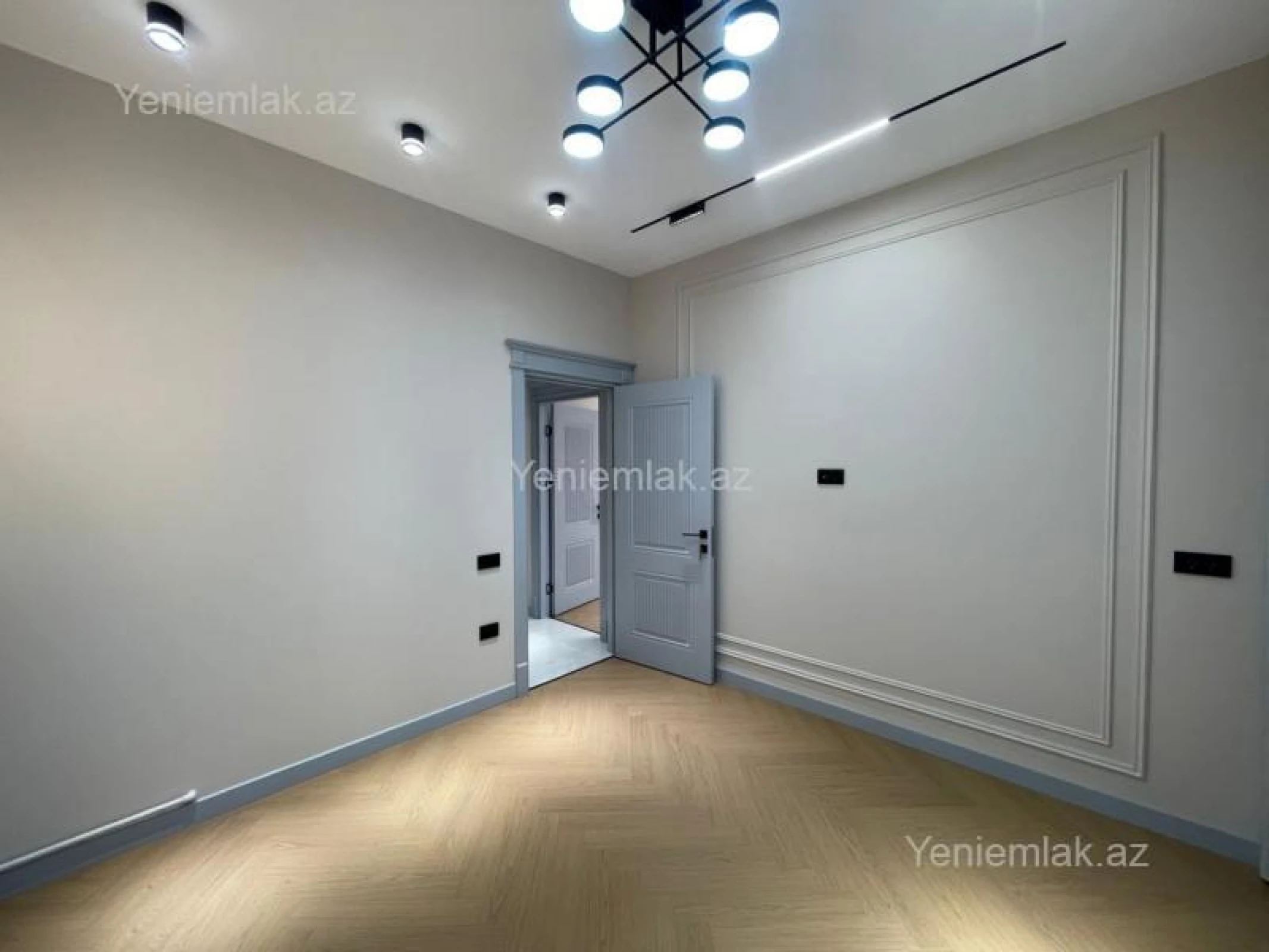 Satılır 3 otaqlı yeni tikili 84 m²