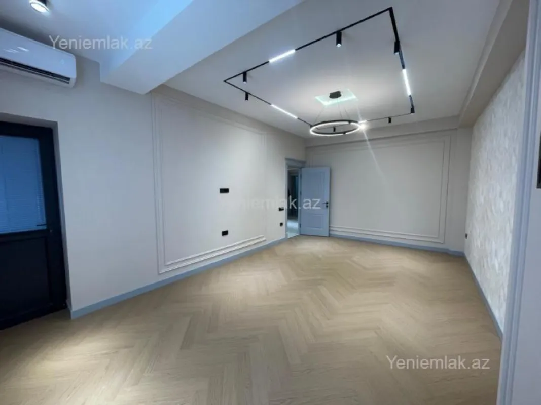 Satılır 3 otaqlı yeni tikili 84 m²
