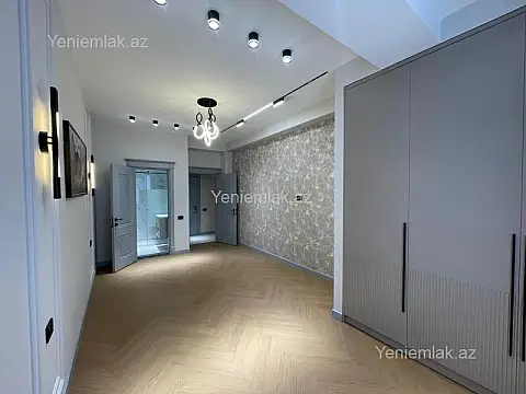 Satılır 3 otaqlı yeni tikili 84 m²