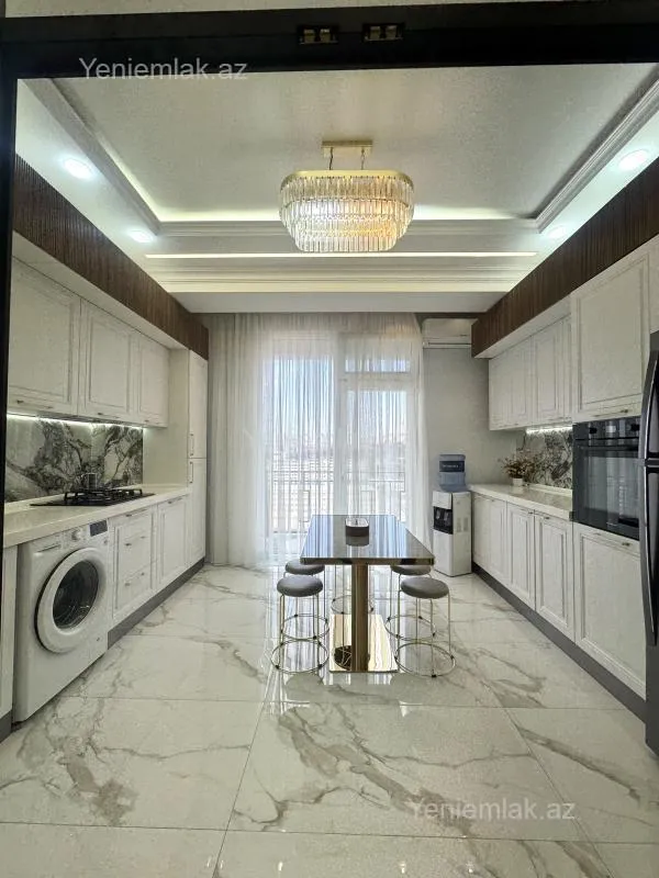 Satılır 3 otaqlı yeni tikili 112 m²