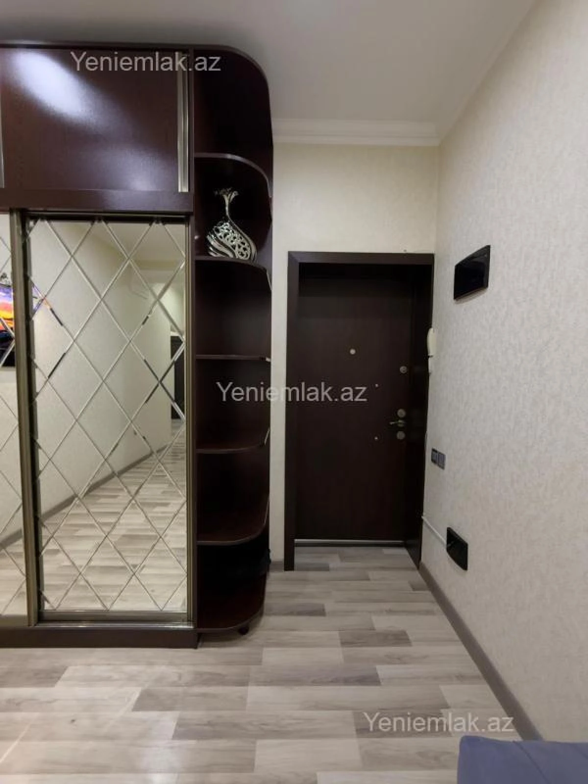 Satılır 3 otaqlı yeni tikili 110 m²