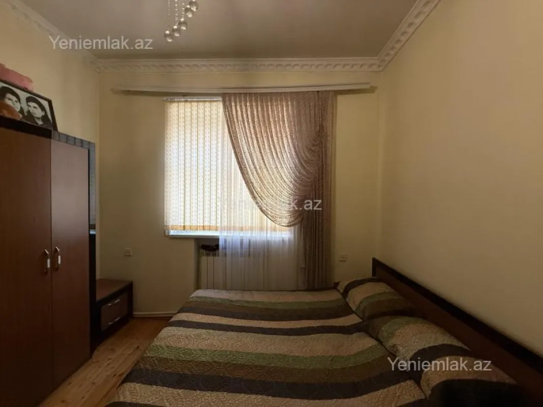 Satılır 6 otaqlı həyət evi 170 m²