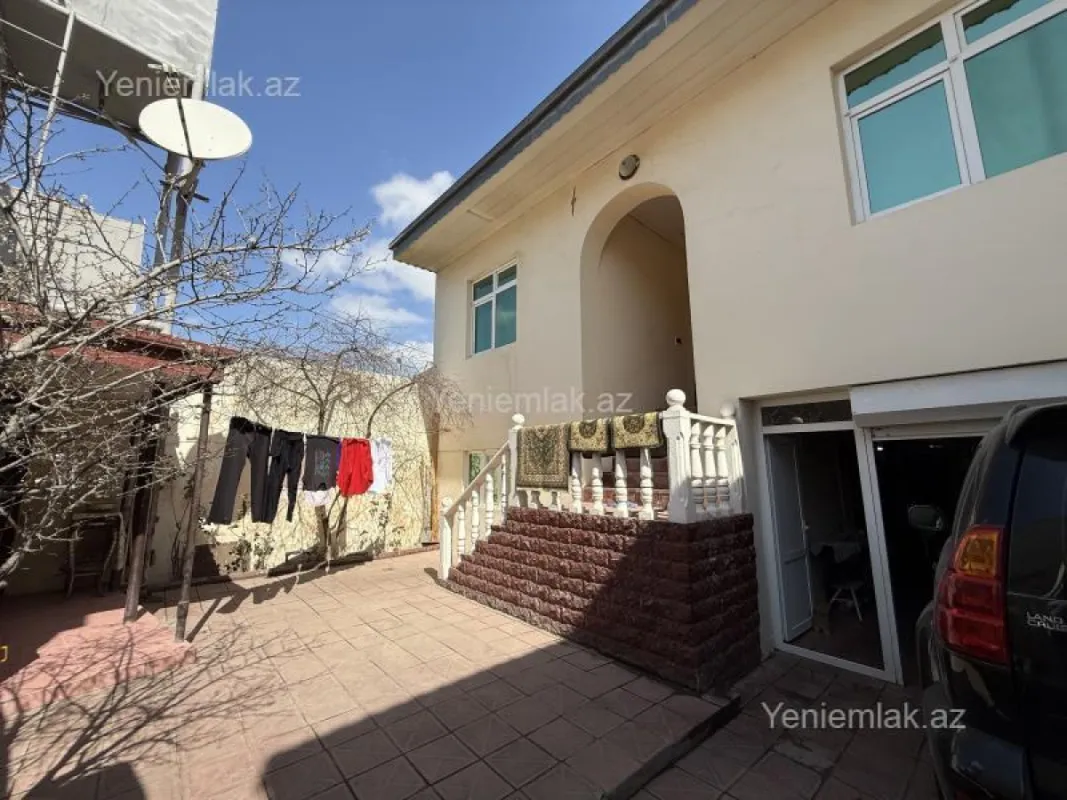 Satılır 6 otaqlı həyət evi 170 m²