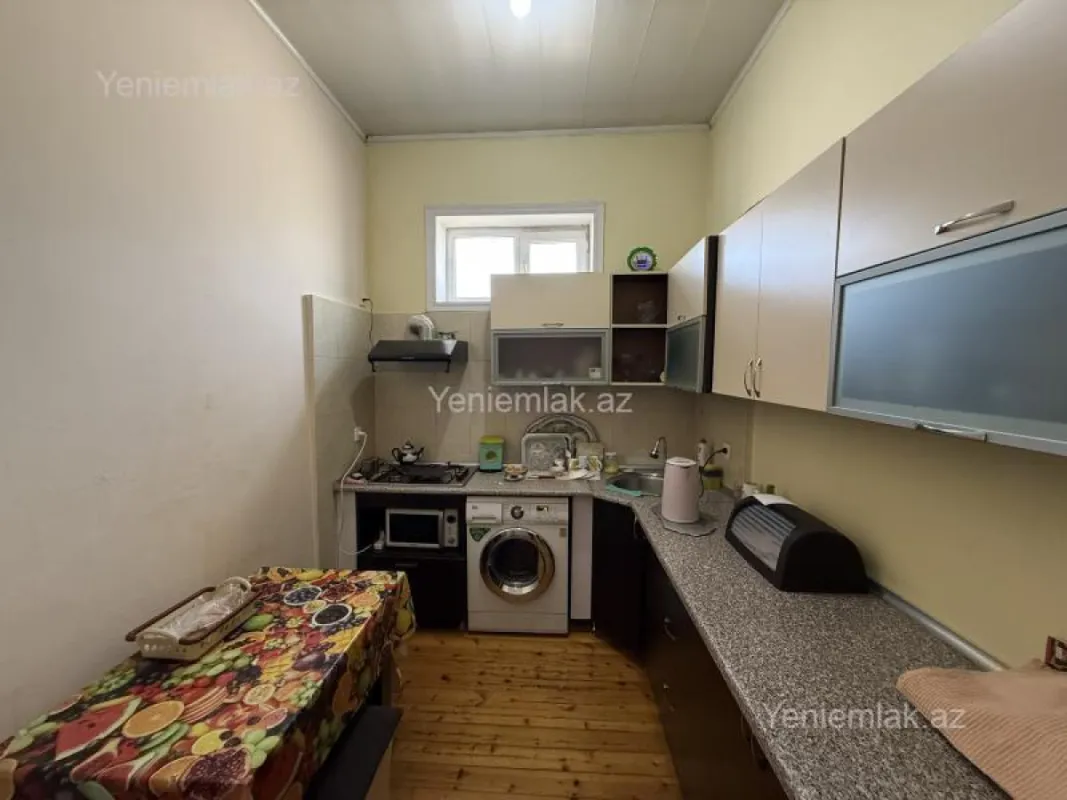 Satılır 6 otaqlı həyət evi 170 m²