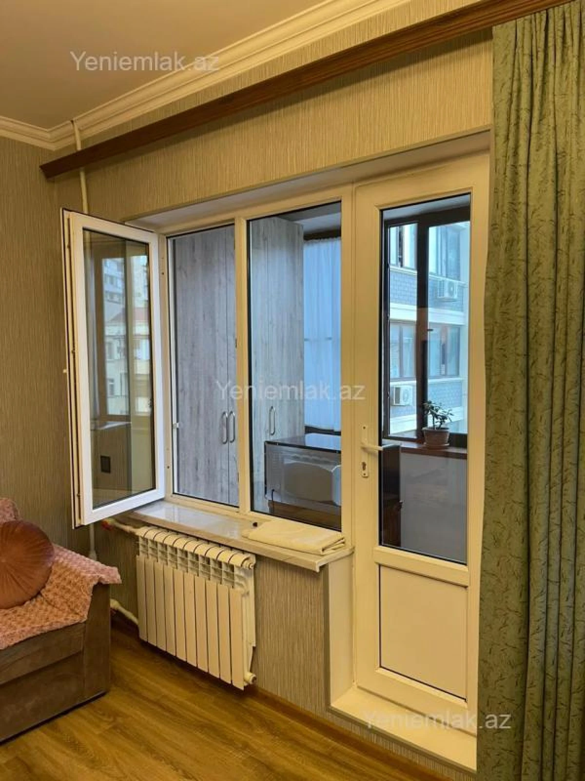 Satılır 1 otaqlı köhnə tikili 35 m²