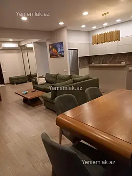 Satılır 3 otaqlı yeni tikili 125 m²