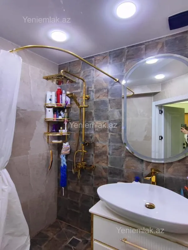 Satılır 3 otaqlı yeni tikili 82 m²