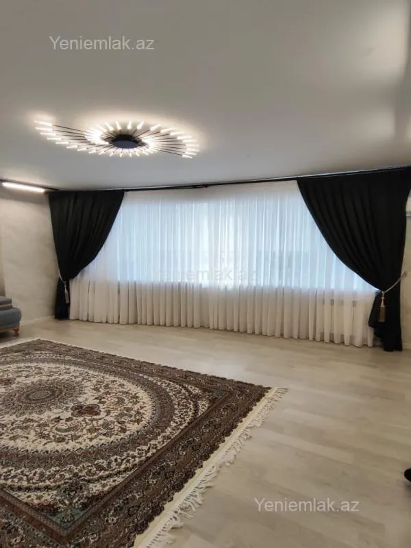 Satılır 3 otaqlı yeni tikili 82 m²