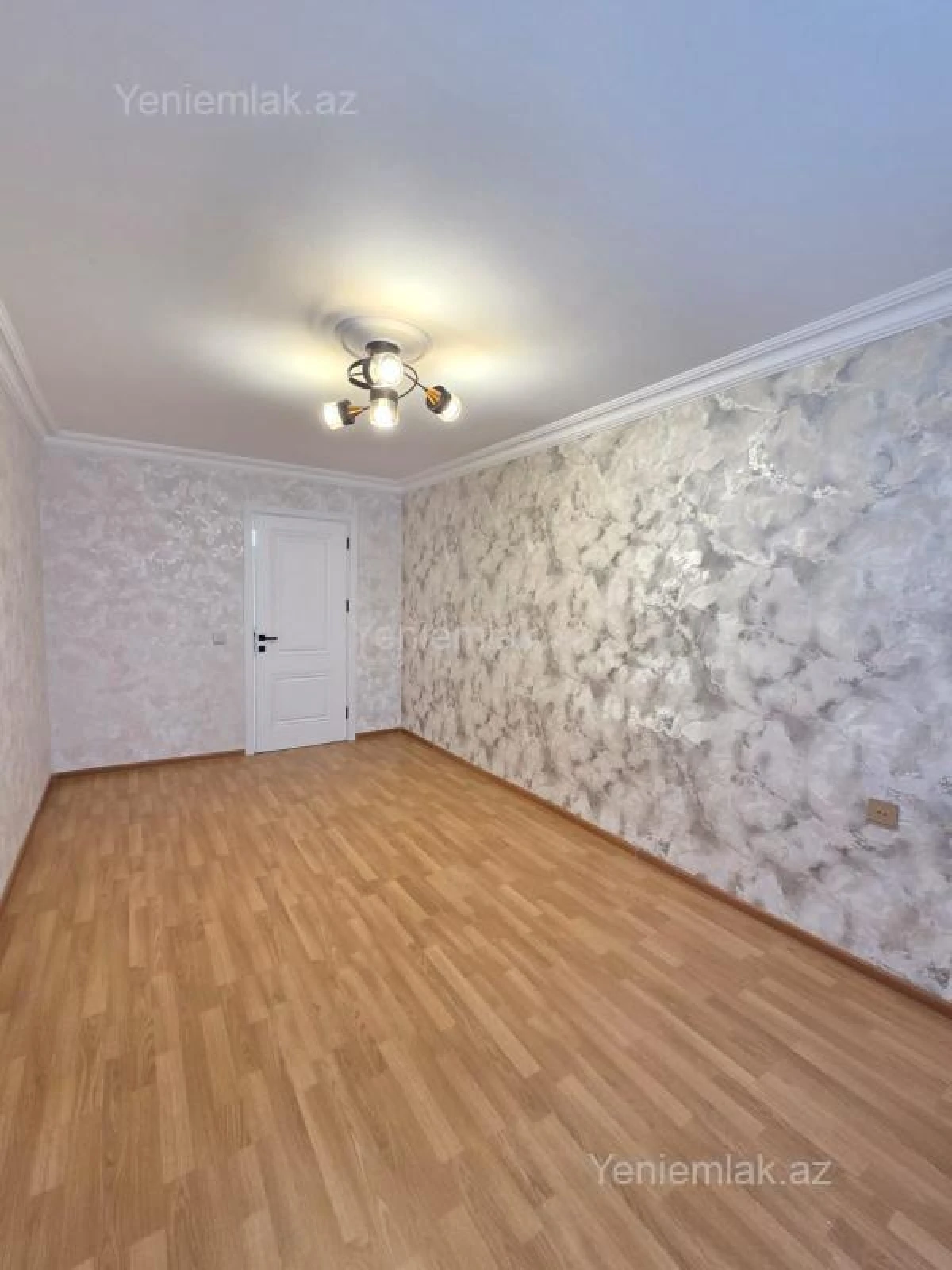 Satılır 3 otaqlı köhnə tikili 70 m²