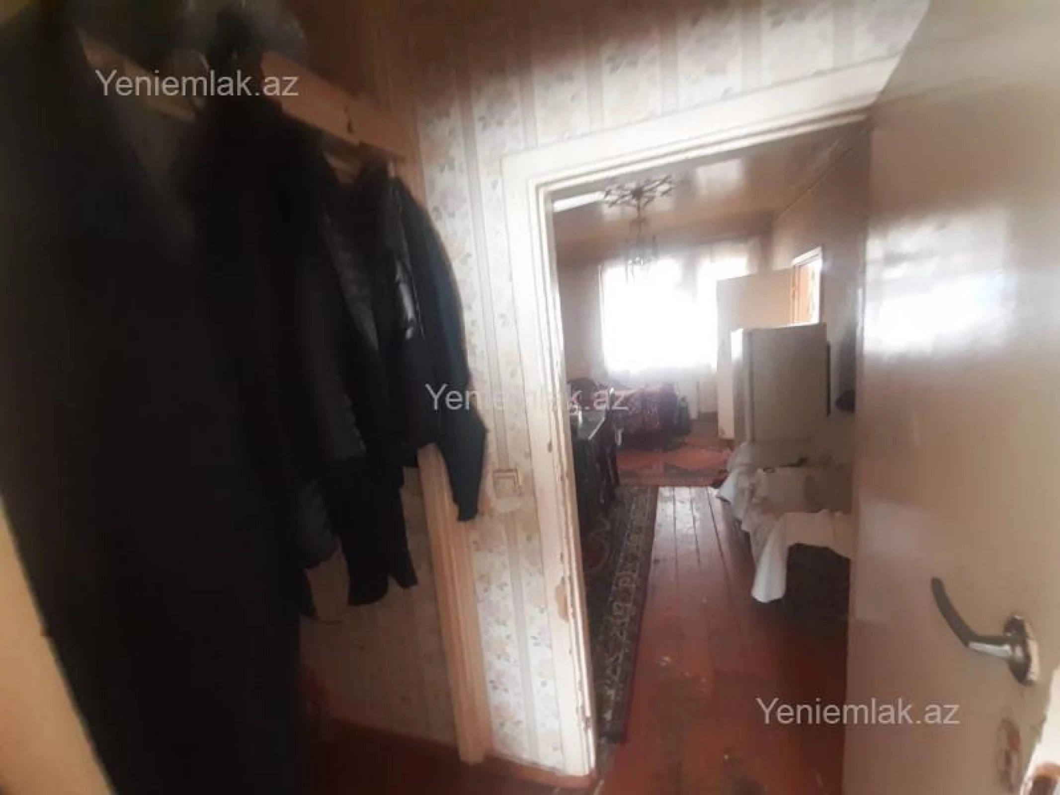 Satılır 2 otaqlı köhnə tikili 50 m²