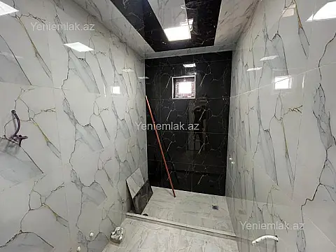 Satılır 5 otaqlı həyət evi 230 m²