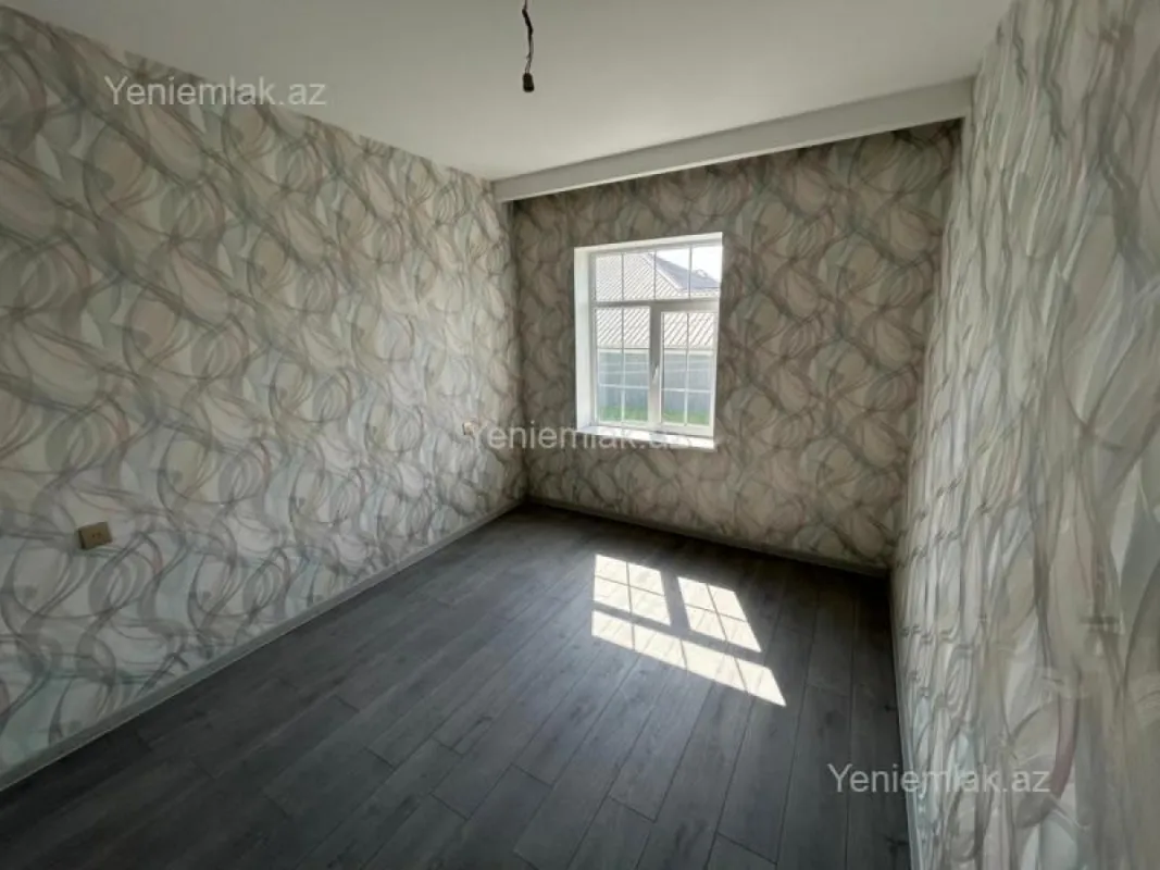 Satılır 5 otaqlı həyət evi 230 m²