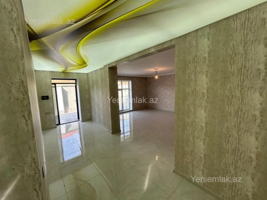 Satılır 5 otaqlı həyət evi 230 m²