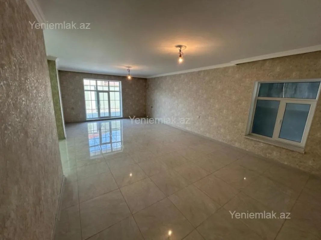 Satılır 5 otaqlı həyət evi 230 m²