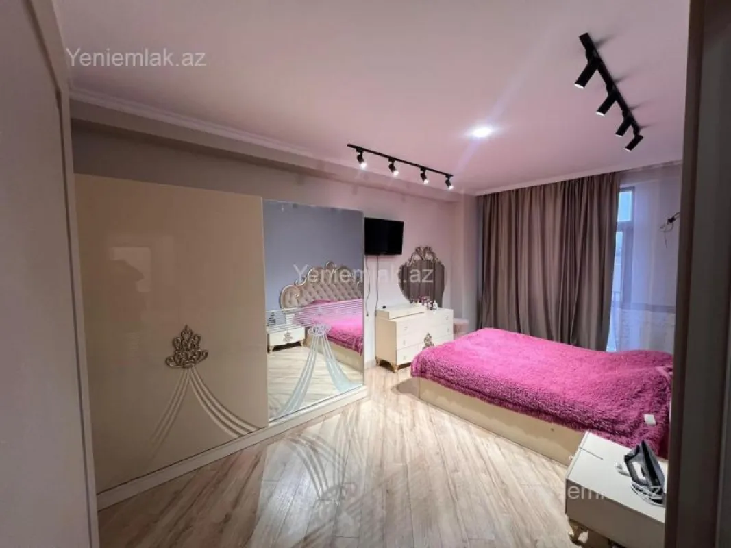 Satılır 2 otaqlı yeni tikili 87 m²