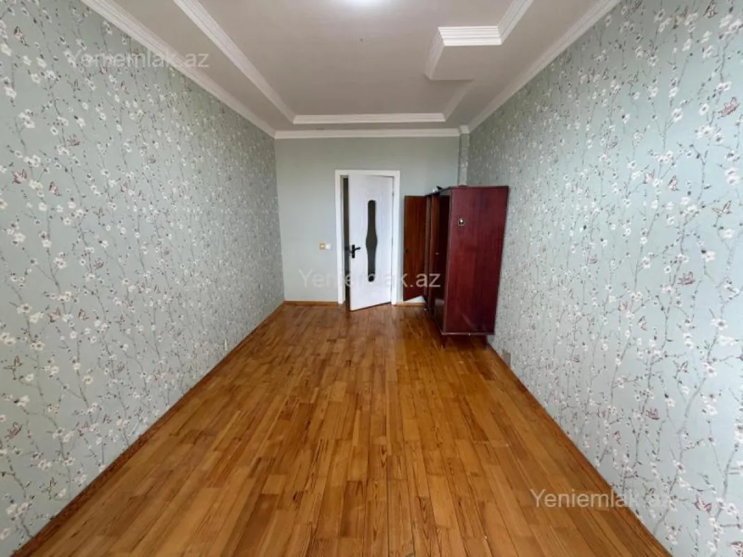 Satılır 3 otaqlı yeni tikili 120 m²