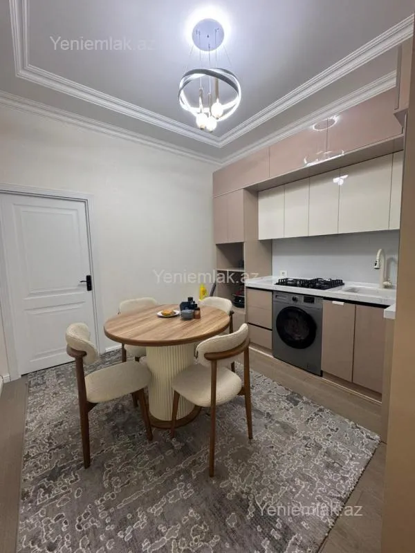 Satılır 2 otaqlı yeni tikili 60 m²