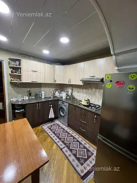 Satılır 3 otaqlı köhnə tikili 80 m²