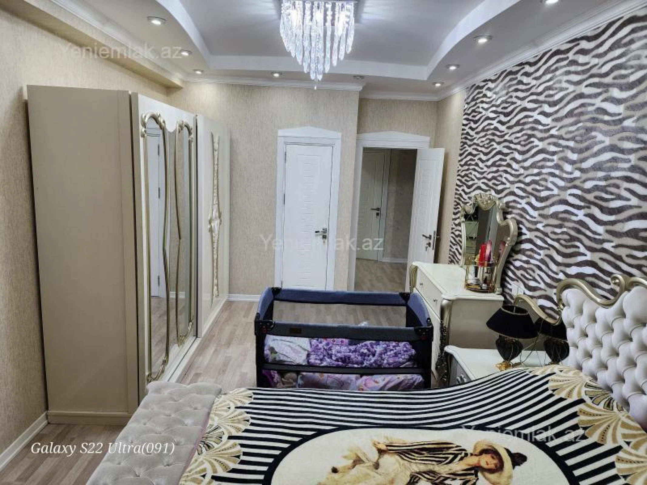 Satılır 3 otaqlı yeni tikili 132.2 m²