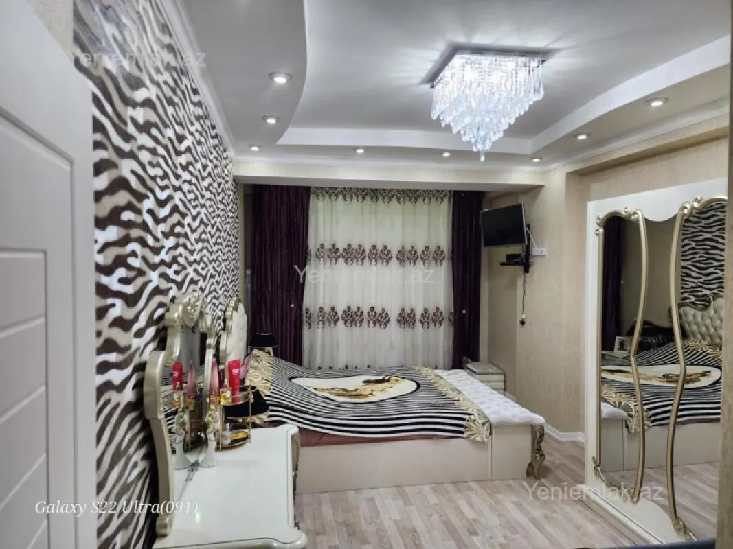 Satılır 3 otaqlı yeni tikili 132.2 m²