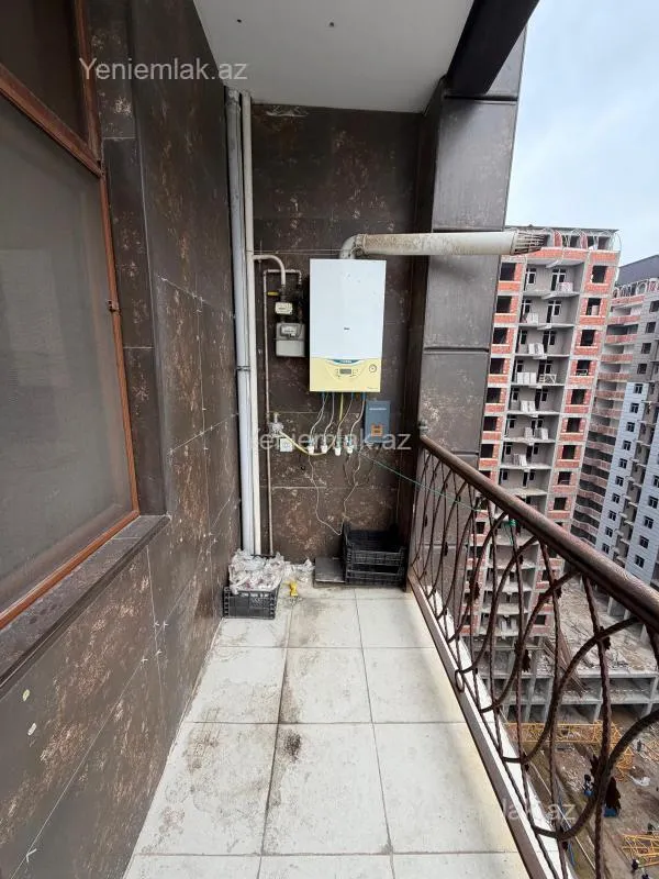 Satılır 3 otaqlı yeni tikili 129.5 m²