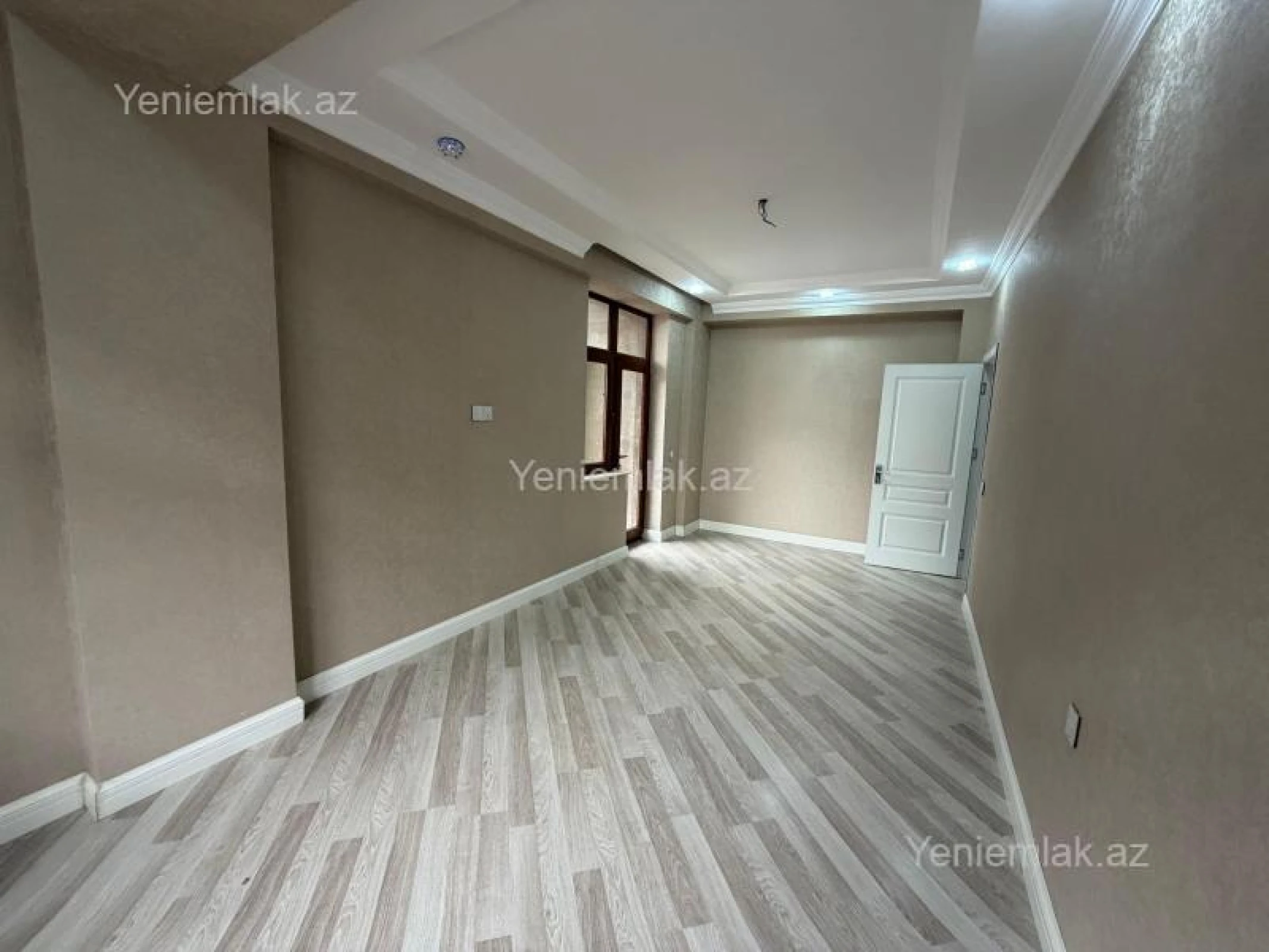 Satılır 3 otaqlı yeni tikili 129.5 m²