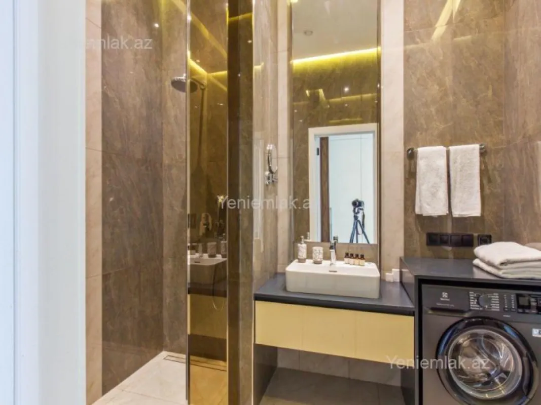 Satılır 1 otaqlı yeni tikili 58 m²