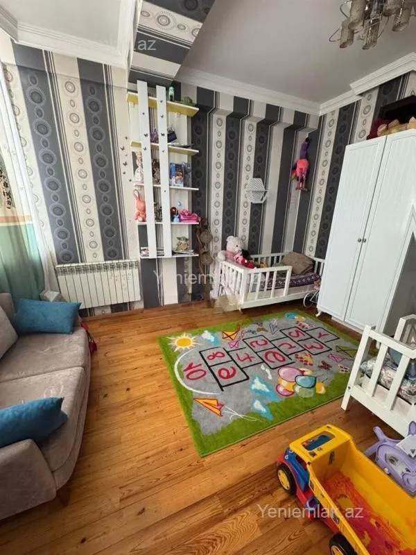 Satılır 3 otaqlı yeni tikili 105 m²