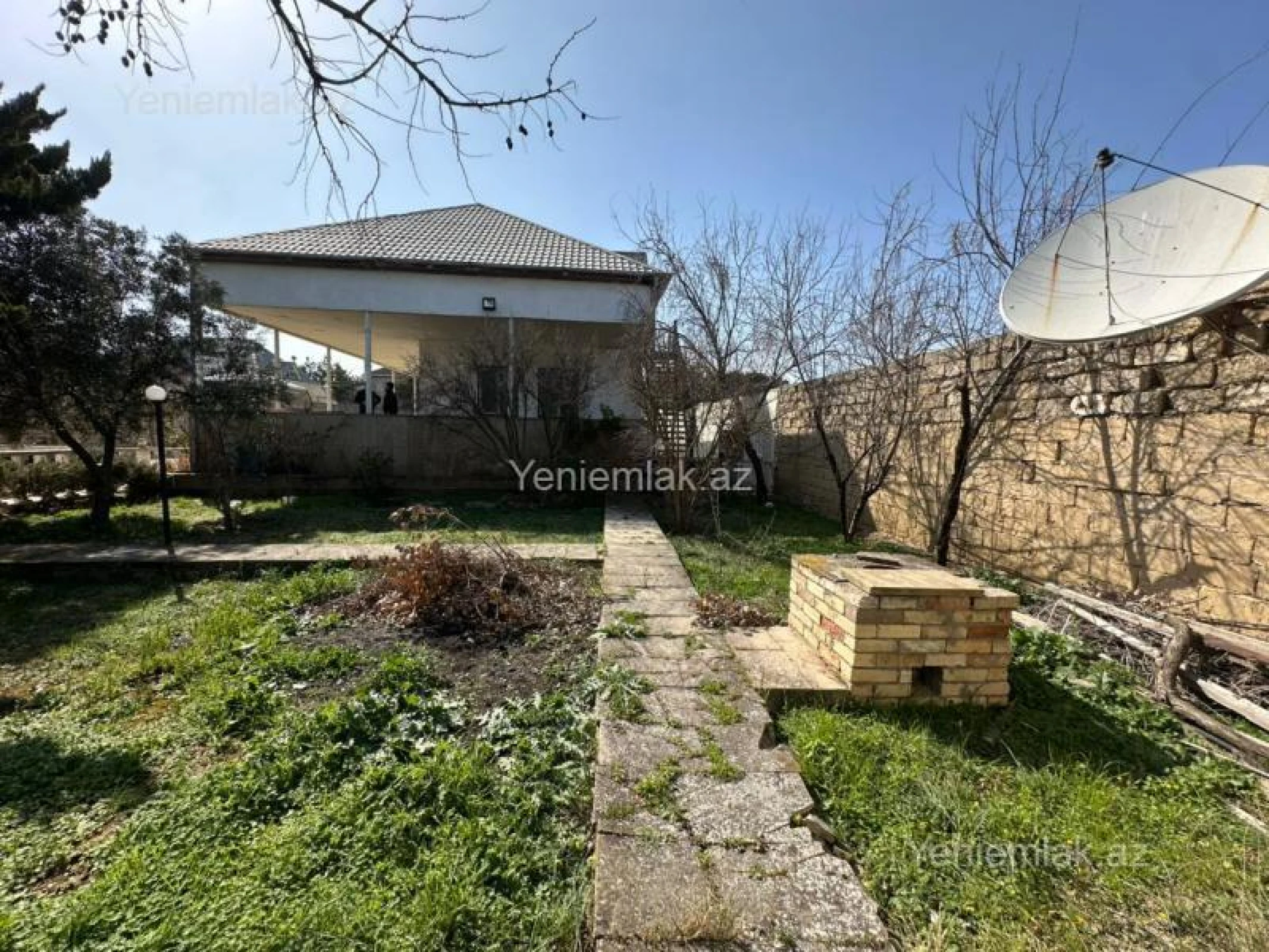 Satılır 4 otaqlı həyət evi 180 m²