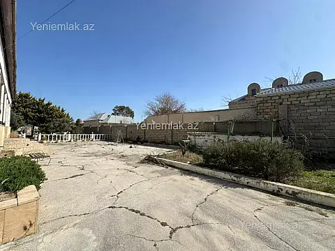 Satılır 4 otaqlı həyət evi 180 m²