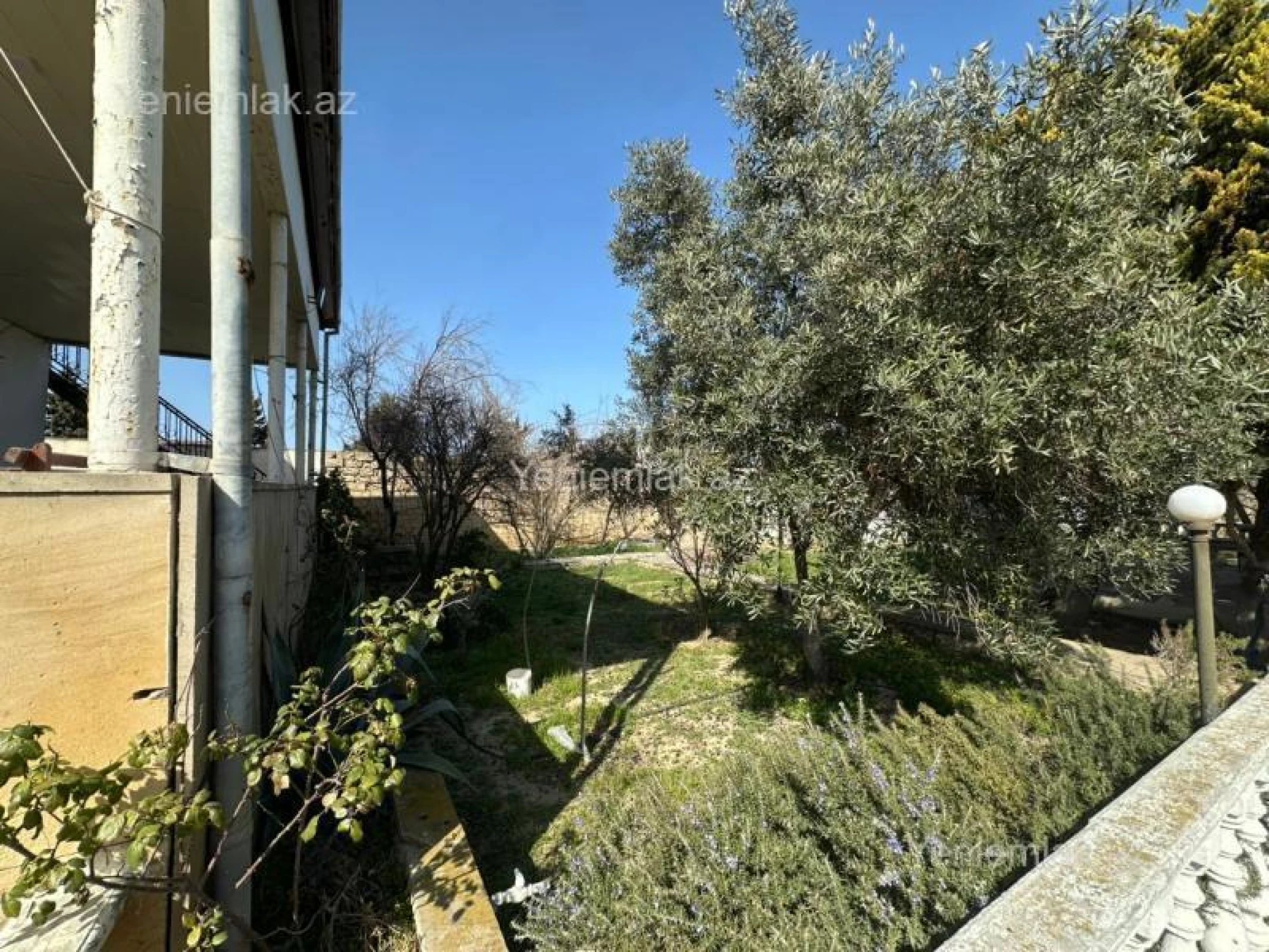 Satılır 4 otaqlı həyət evi 180 m²