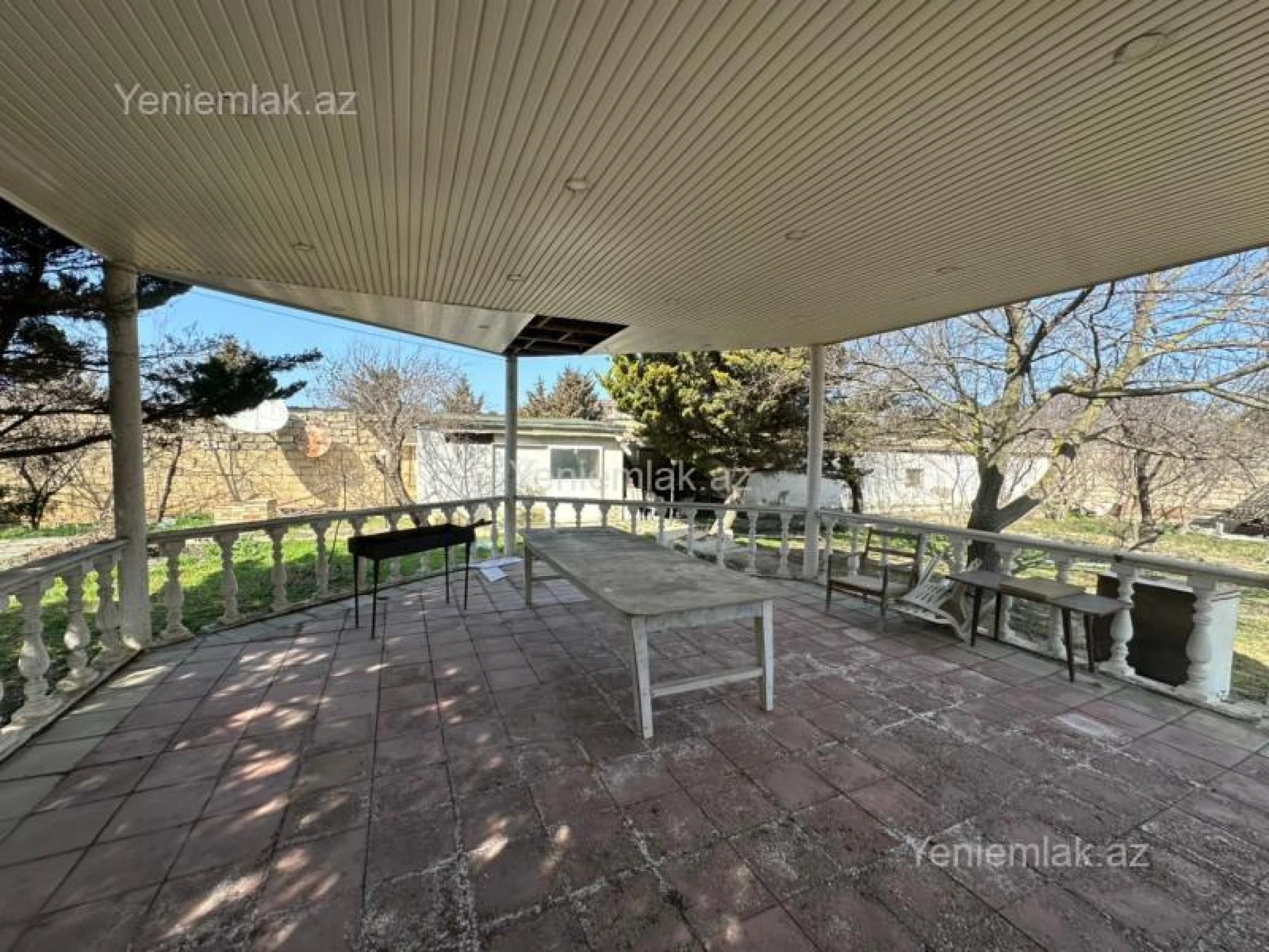 Satılır 4 otaqlı həyət evi 180 m²