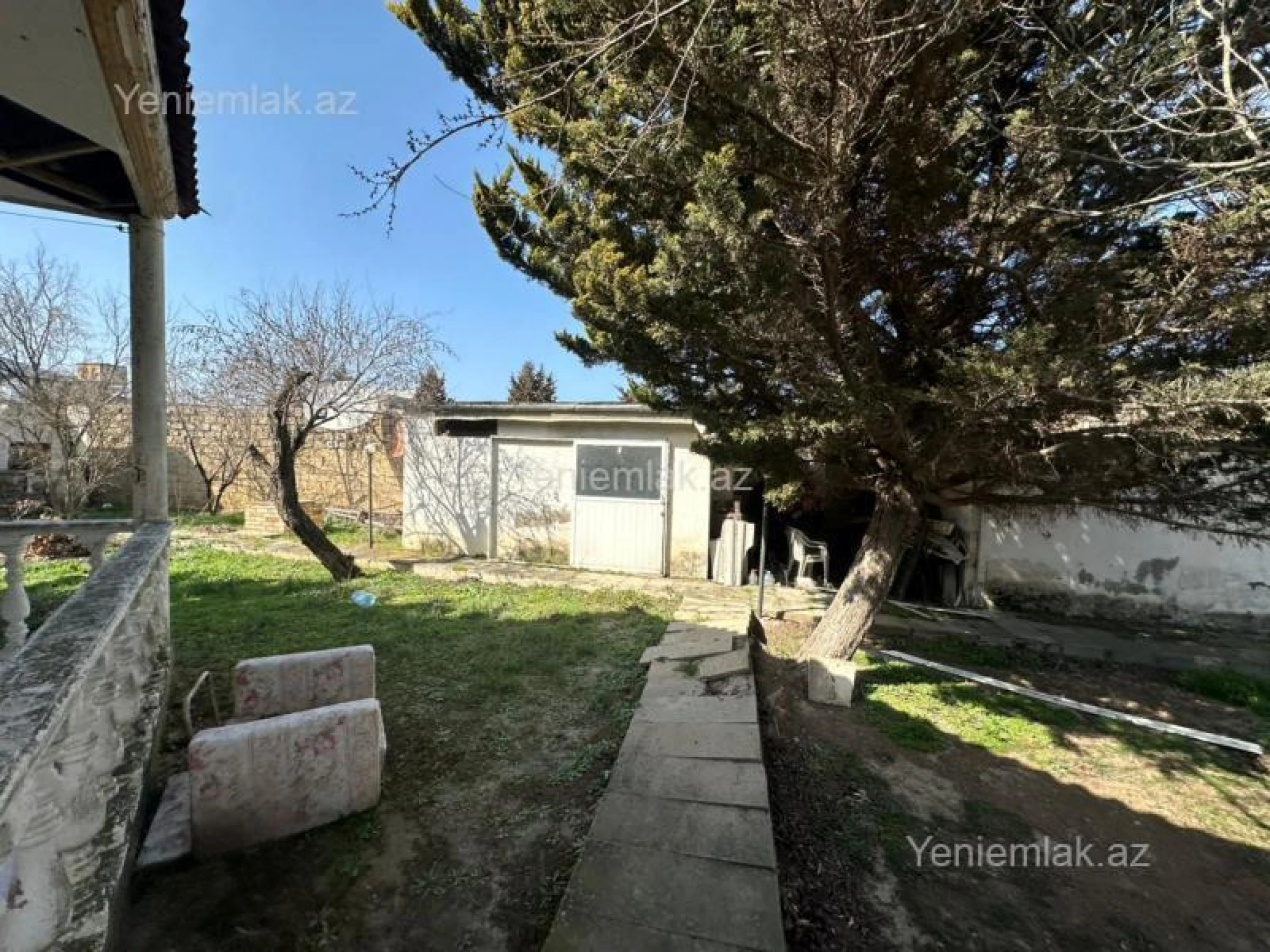 Satılır 4 otaqlı həyət evi 180 m²