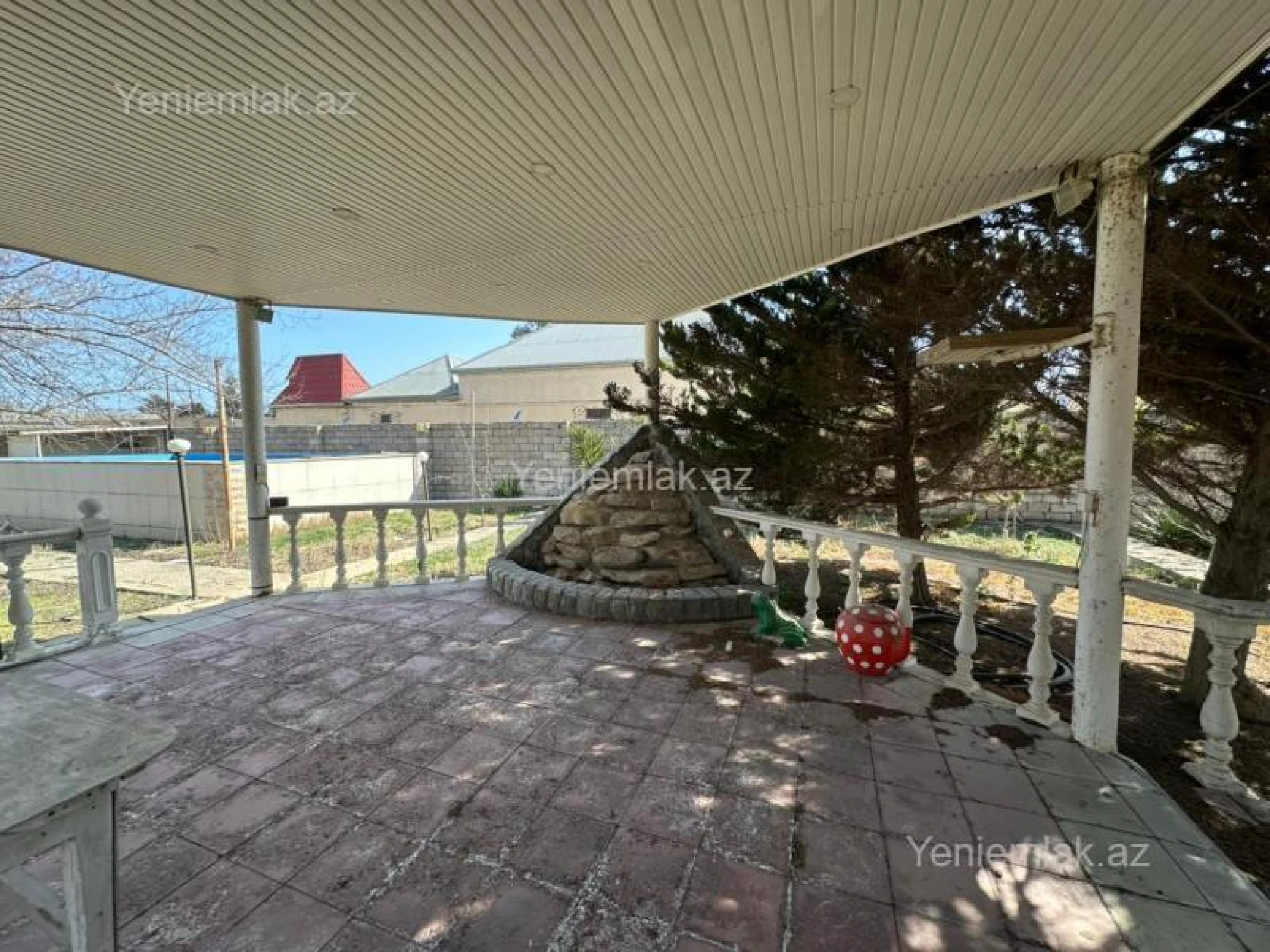 Satılır 4 otaqlı həyət evi 180 m²