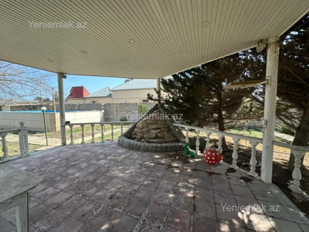 Satılır 4 otaqlı həyət evi 180 m²