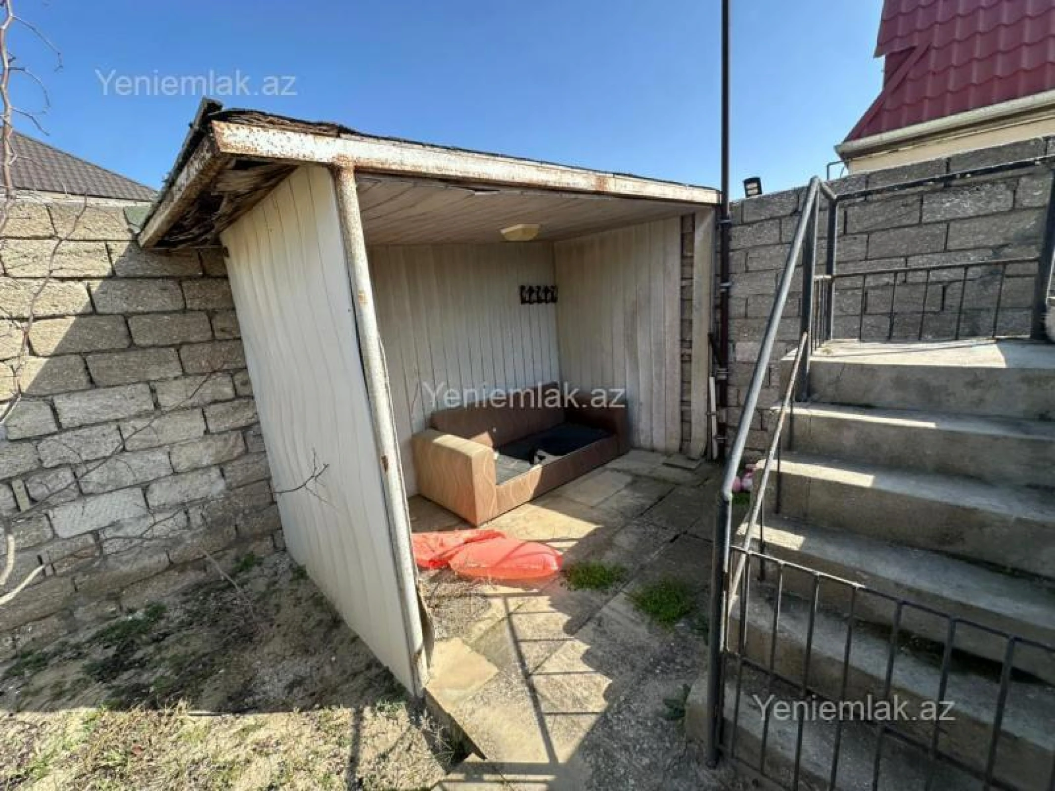 Satılır 4 otaqlı həyət evi 180 m²