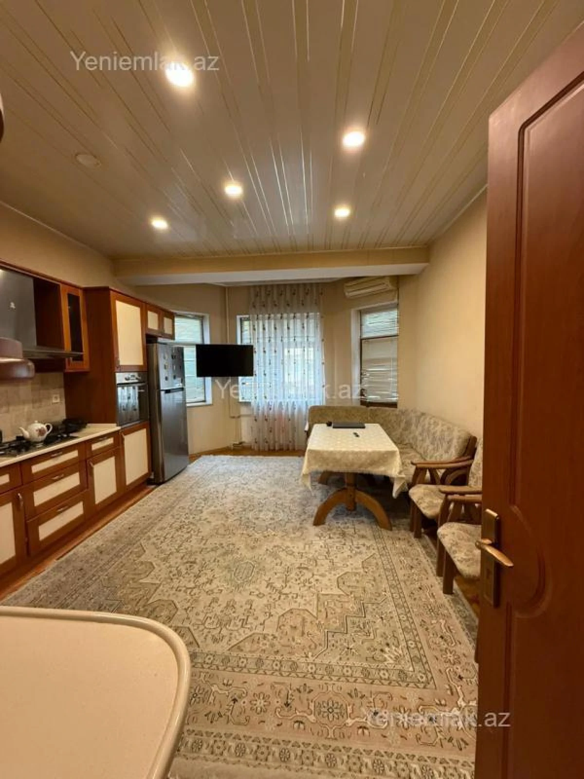 Satılır 4 otaqlı yeni tikili 200 m²