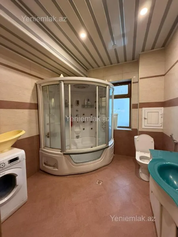 Satılır 4 otaqlı yeni tikili 200 m²