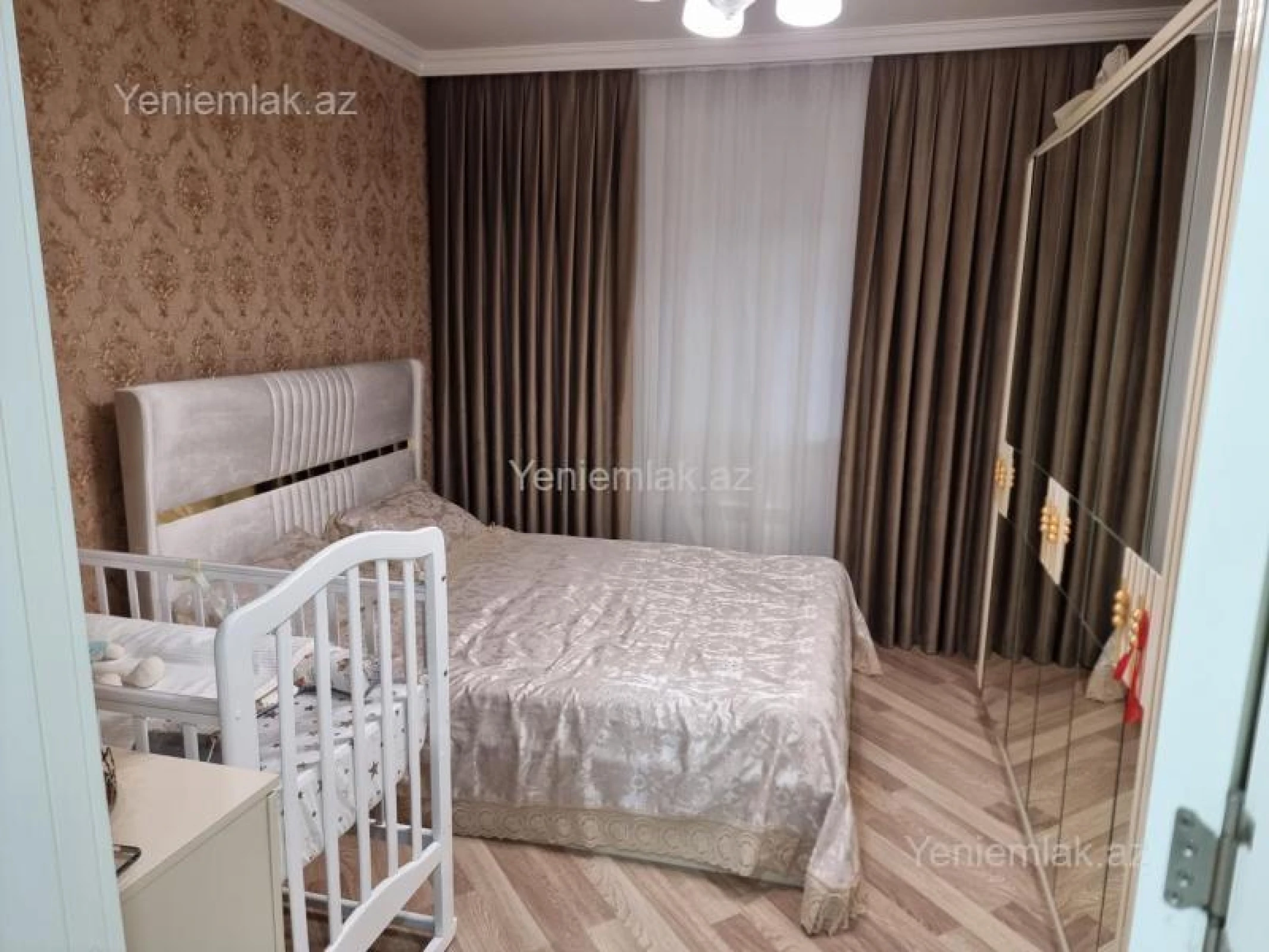 Satılır 2 otaqlı köhnə tikili 52 m²