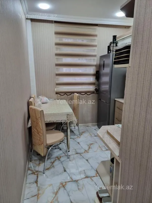 Satılır 2 otaqlı köhnə tikili 52 m²
