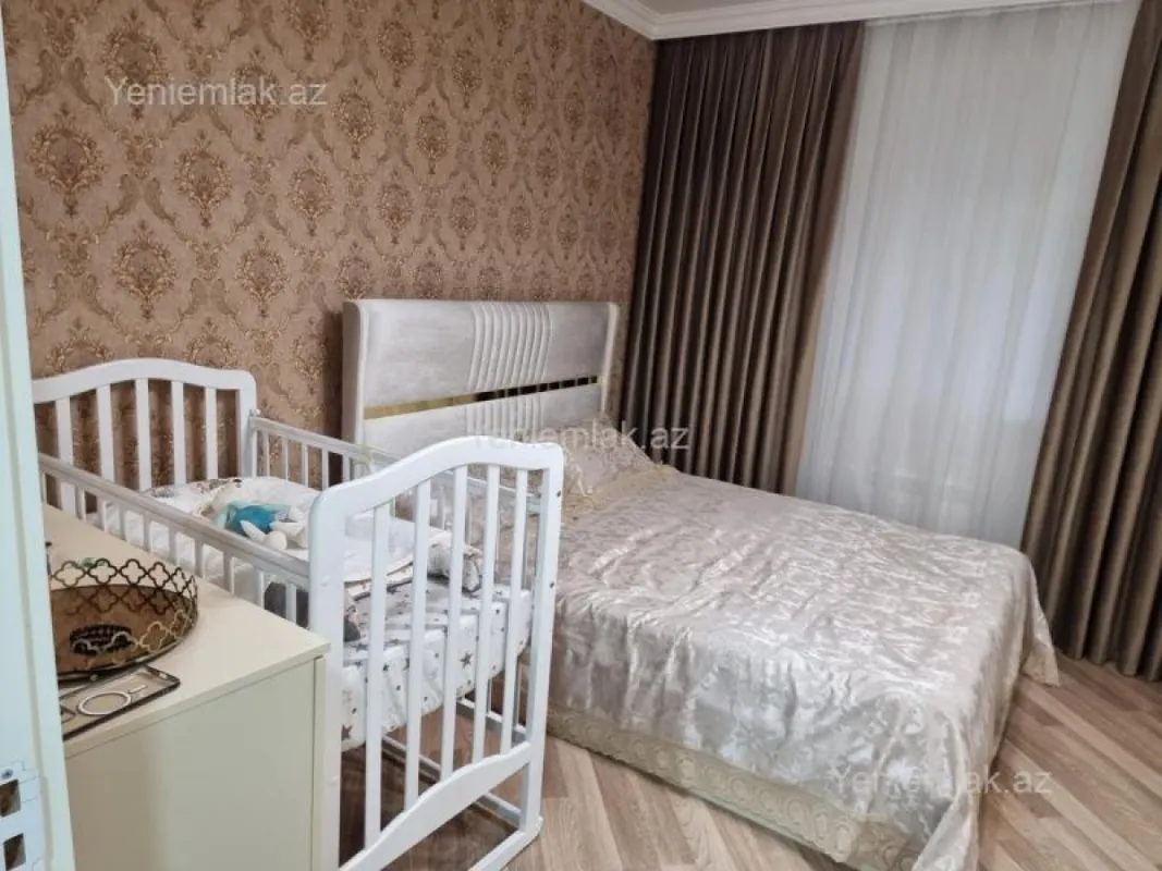 Satılır 2 otaqlı köhnə tikili 52 m²