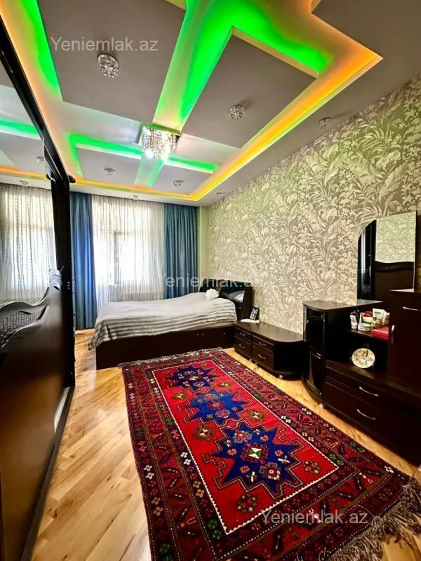 Satılır 3 otaqlı yeni tikili 82 m²