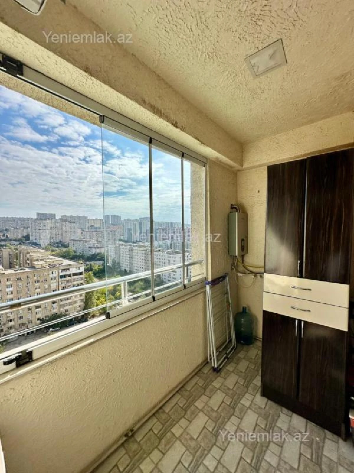 Satılır 3 otaqlı yeni tikili 82 m²