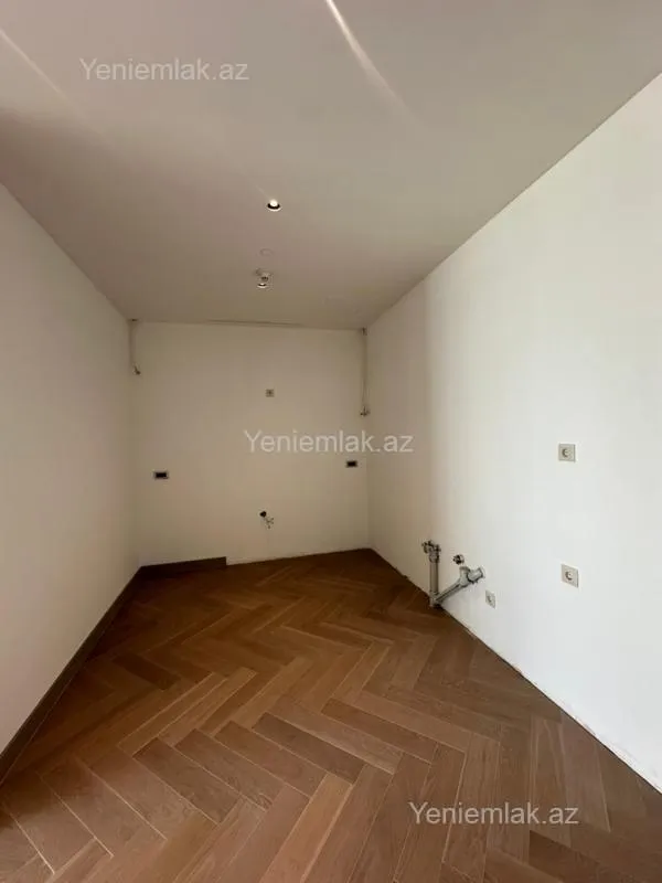 Satılır 2 otaqlı yeni tikili 93 m²