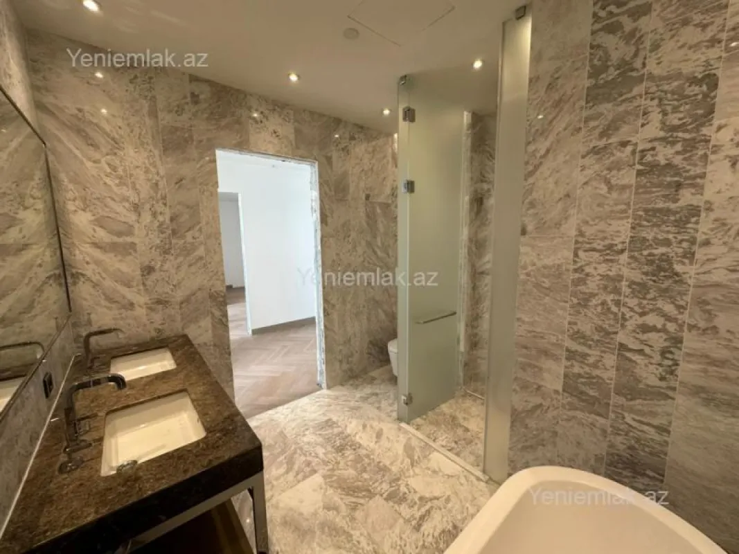 Satılır 2 otaqlı yeni tikili 93 m²