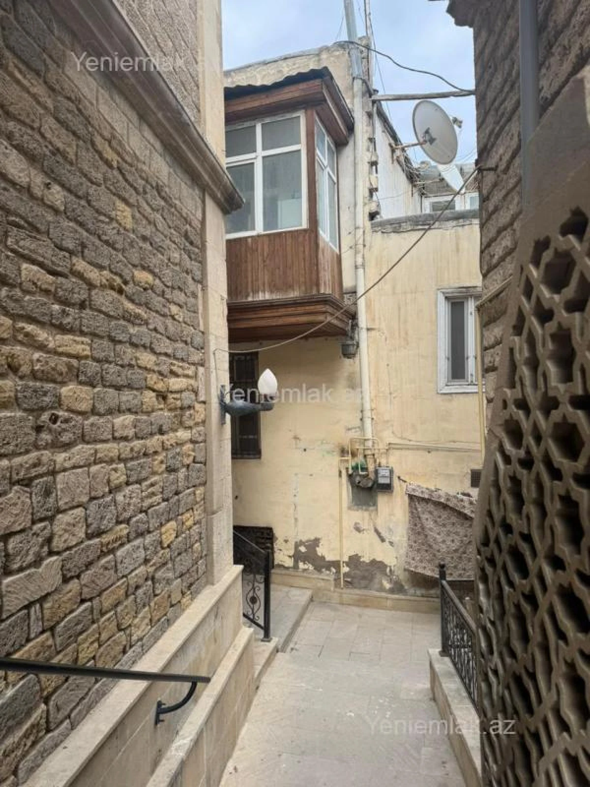 Satılır 1 otaqlı obyekt 234 m²