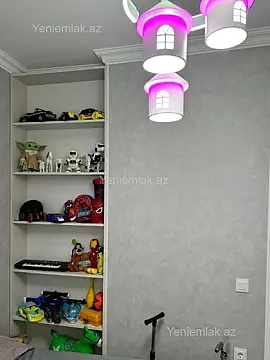 Satılır 3 otaqlı köhnə tikili 90 m²